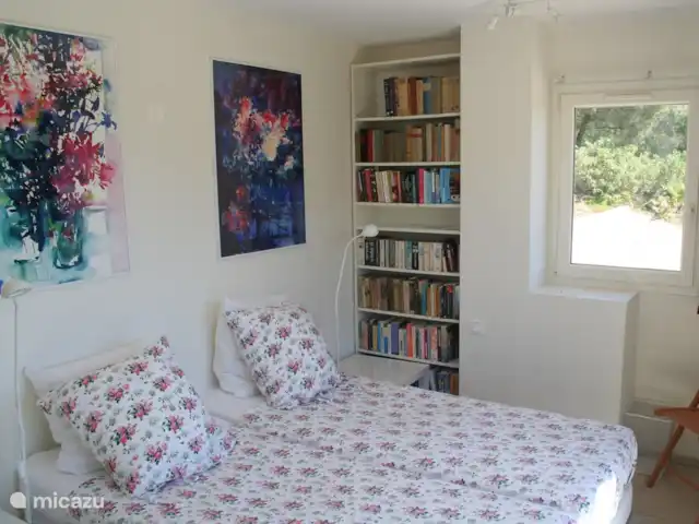 Spacieuse, très spacieuse villa Lou Paradou | France, Côte d'Azur, Bandol - villa Chambre 4 sous un angle différent.
