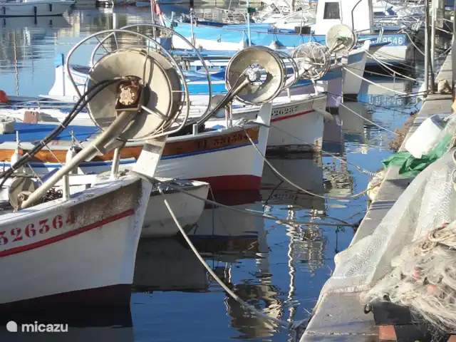 Spacieuse, très spacieuse villa Lou Paradou | France, Côte d'Azur, Bandol - villa A l'origine un port de pêche, aujourd'hui un grand port de plaisance avec un Club Nautique très actif.