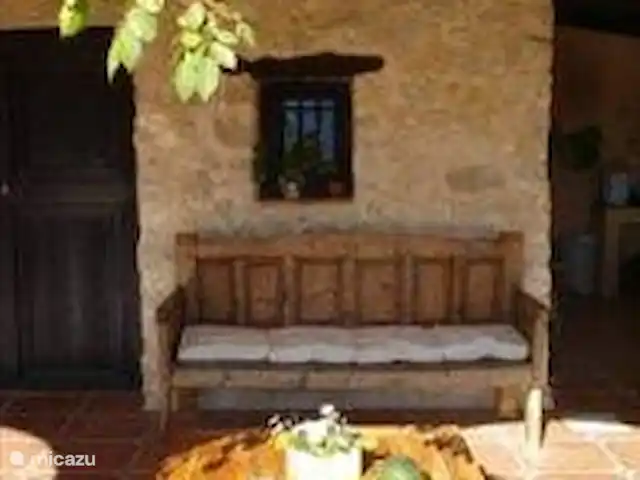Finca Los Almendros | Espagne, Costa Blanca, Relleu - finca de cet ancien banc, vous pourrez profiter de la belle vue sur les champs d'amandiers et d'oliviers, voir photo ci-dessous