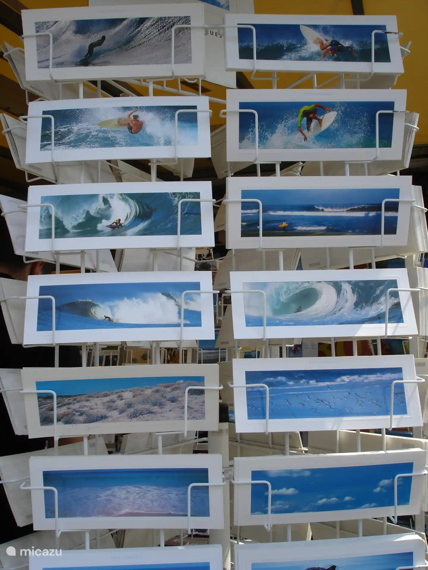 Destination populaire pour le surf de vagues