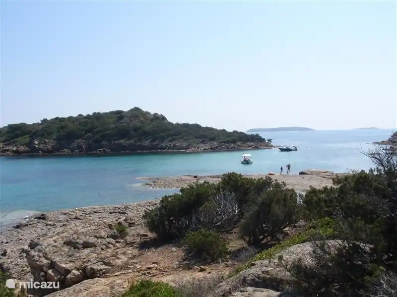 The small island La Vacca