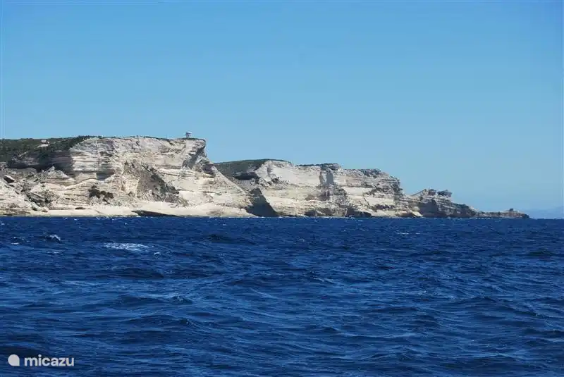 Direction south of Porto-Vecchio