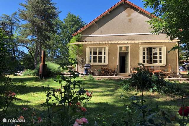 Vacation rental France, Cher – holiday house Le Jardin du Jauny