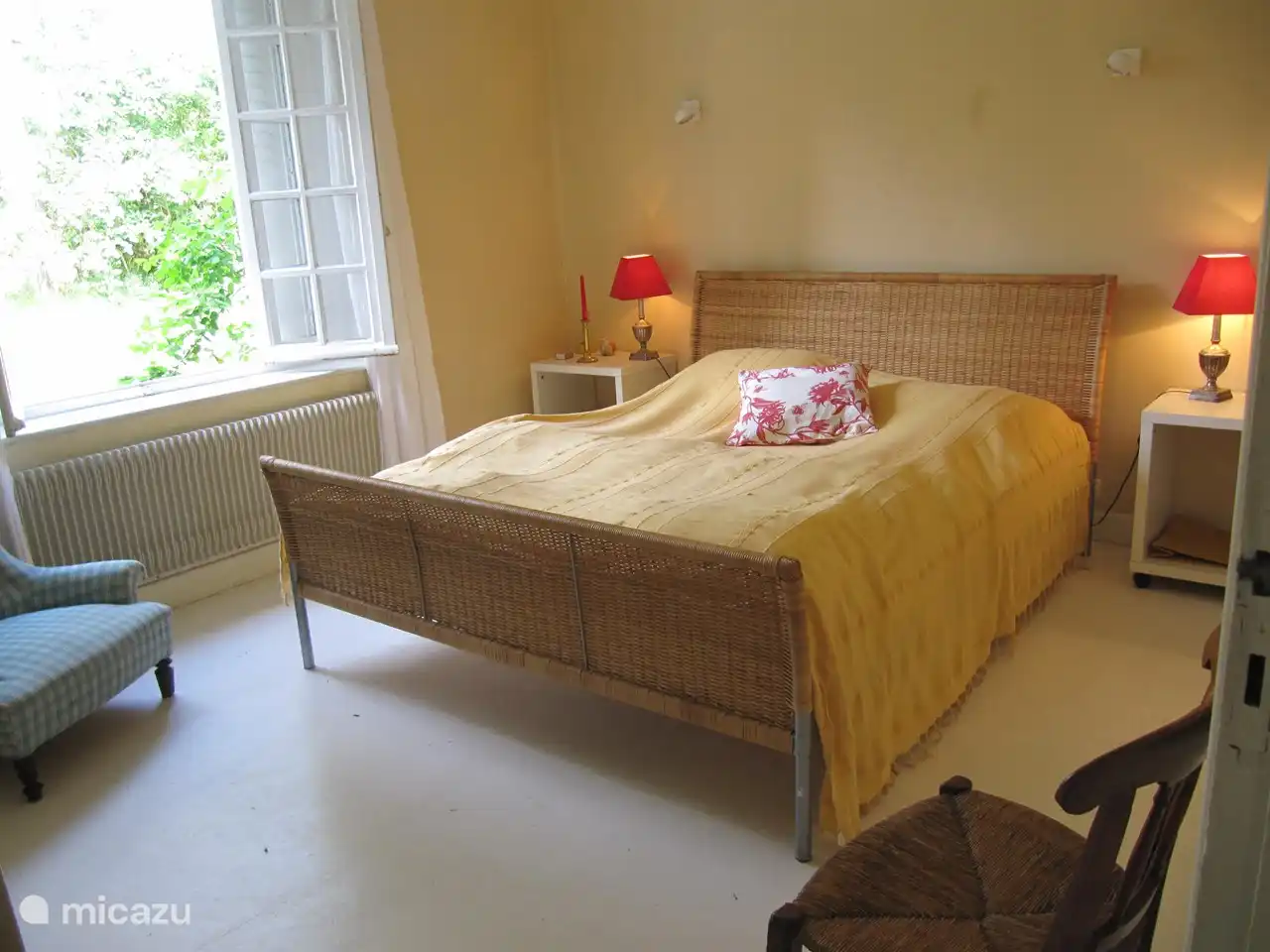 the yellow bedroom overlooking the garden