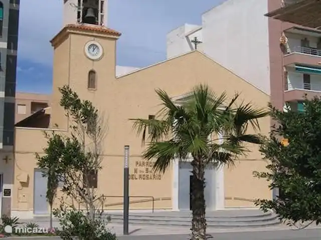 Plage de la Mata | Espagne, Costa Blanca, La Mata - appartement L'église sur la place du village est à 1 minute de votre appartement.