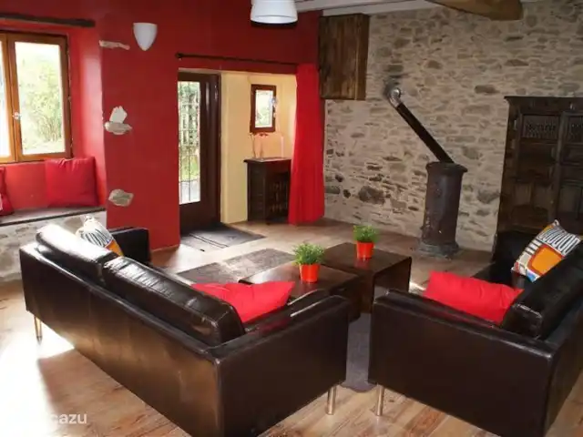 Domaine Horliday | France, Haute-Vienne, Champsac - maison de vacances Salon cosy et chaleureux.....