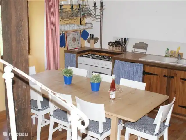Domaine Horliday | France, Haute-Vienne, Champsac - maison de vacances La cuisine sous un autre angle !