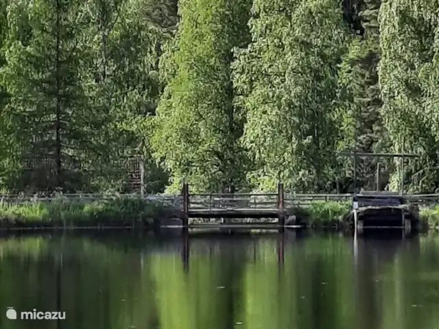 Svabensverk en Suecia, Dalarna, Enviken - casa vacacional Puedes escuchar la cascada desde el jardín.