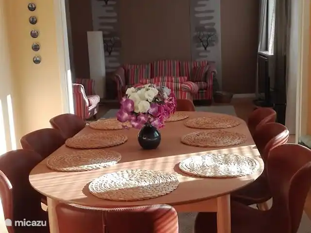 Svabensverk en Suecia, Dalarna, Enviken - casa vacacional En esta mesa hay sitio para todos.