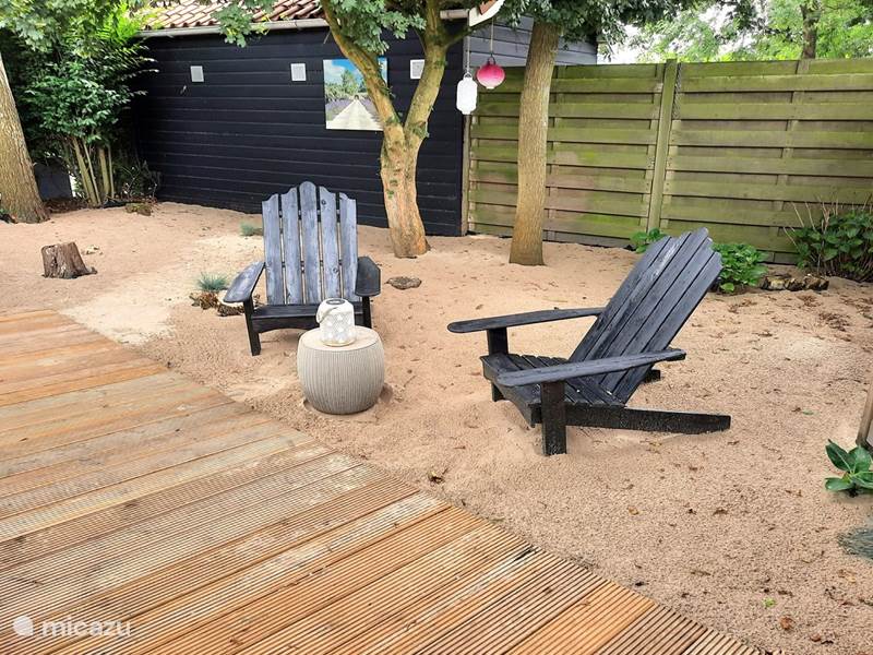 Vakantiehuis Nederland, Zuid-Holland, Ouddorp Chalet Chalet Sunrise met eigen tuinstrand
