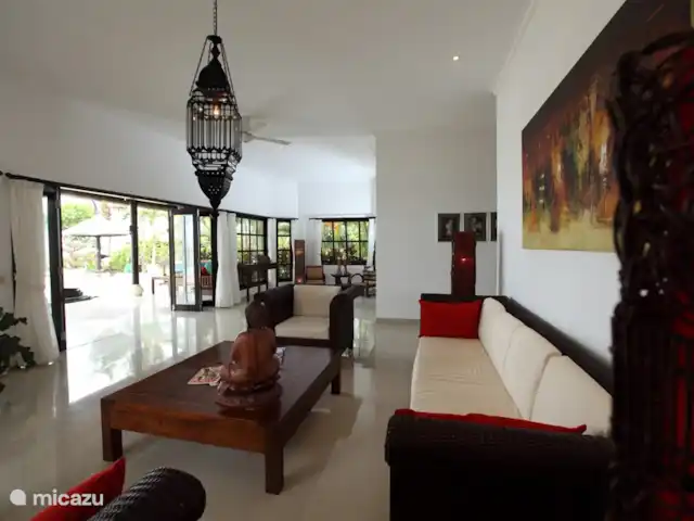 Villa Bunga Melati Luxury villa huren in Indonesië, Bali, Lovina - villa woonkamer
