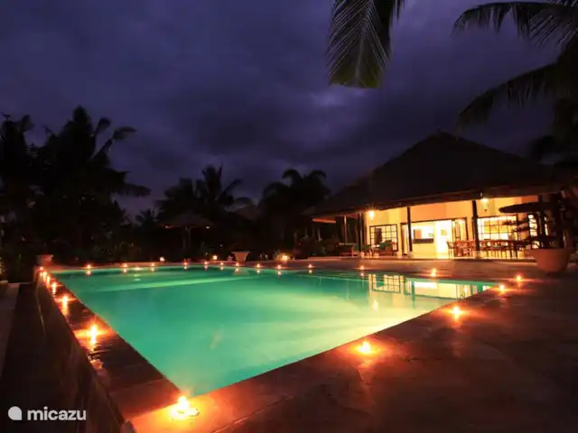 Villa Bunga Melati Luxury villa huren in Indonesië, Bali, Lovina - villa villa by night