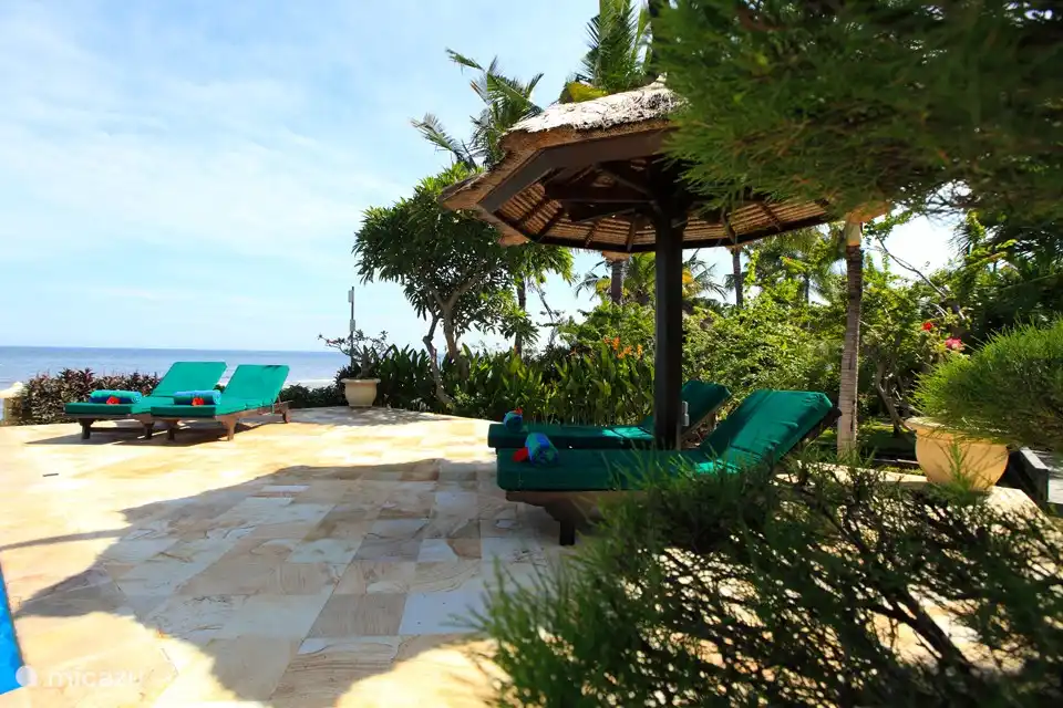 Garten mit Meerblick