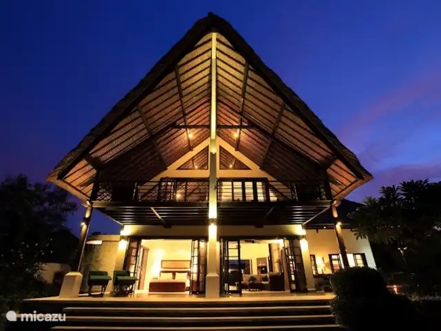 Villa Baruna Villa exclusiva en Indonesia, Bali, Lovina - villa Finca de noche