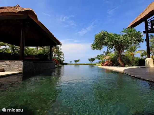 Villa Baruna Villa exclusiva en Indonesia, Bali, Lovina - villa vista a la piscina