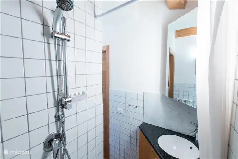 Badezimmer in Zimmer 3 und 4