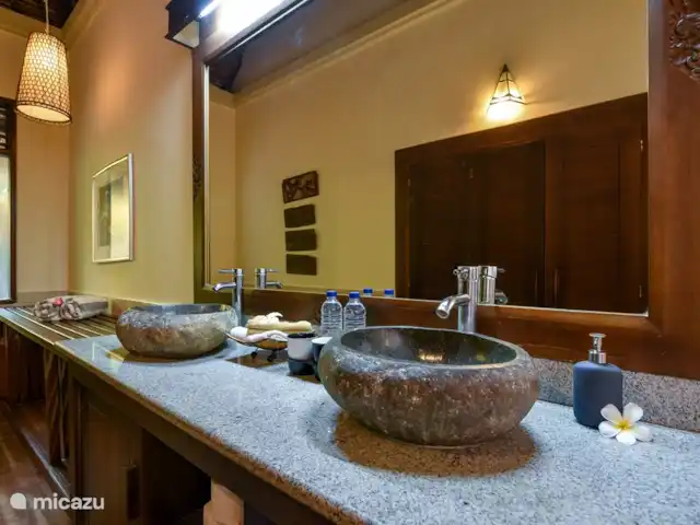 Location de Vacances Indonésie, Bali, Pemuteran, villa - Villa Sémadhi Dressing de la suite Master