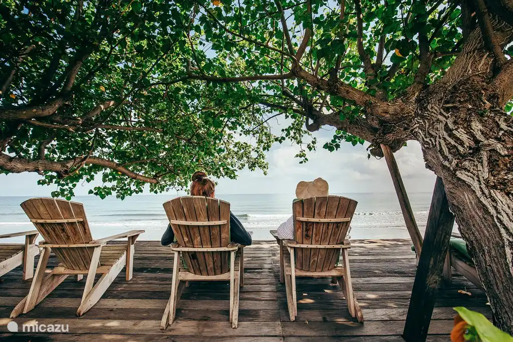 Breakfast is coming! It is served by Ketut