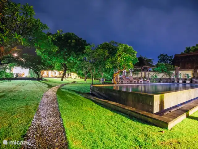 Location de Vacances Indonésie, Bali, Pemuteran, villa - Villa Sémadhi la nuit