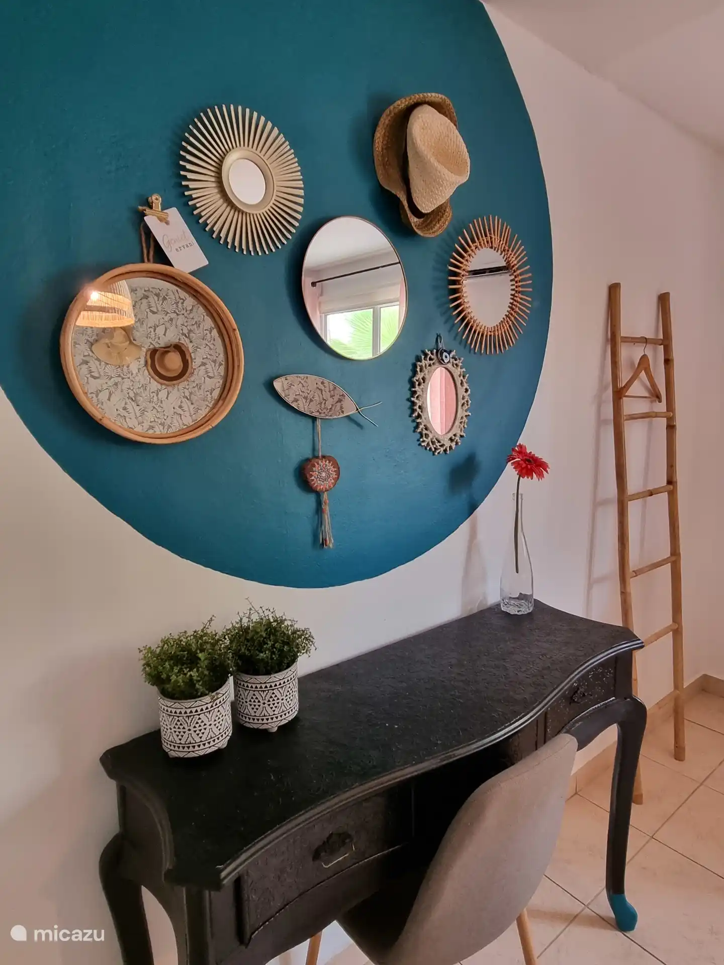 Spieglein, Spieglein an der Wand, du bist die Schönste auf dieser Insel!!