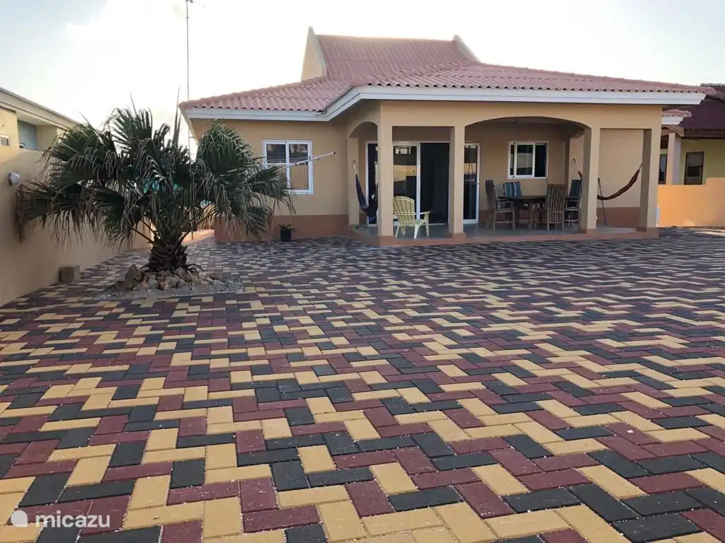 Villa Korsow in Curaçao, Banda Abou (West), Grote Berg - Villa