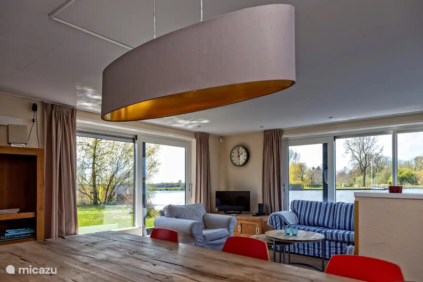 Dining area/living room