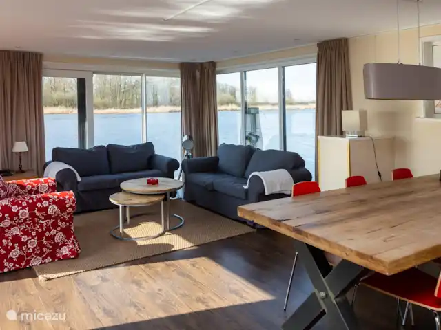 Péniche de luxe 'Sweltsje' | Pays-Bas, Frise, Eernewoude - camping-car / yacht / péniche salon avec belle vue