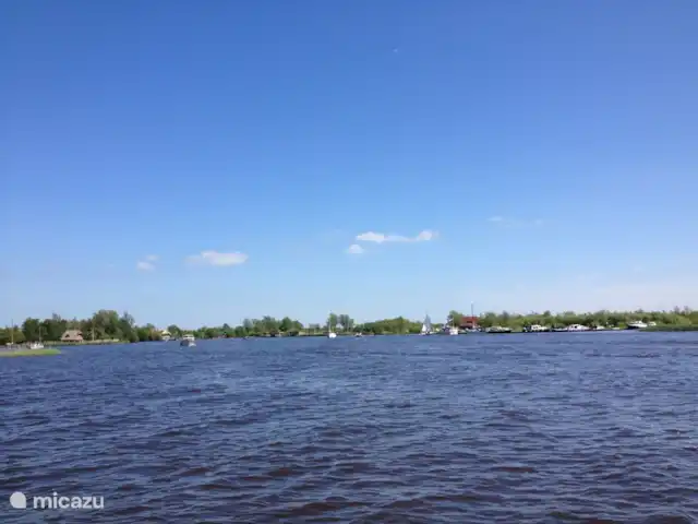 Péniche de luxe 'Sweltsje' | Pays-Bas, Frise, Eernewoude - camping-car / yacht / péniche Région d'Eernewoude