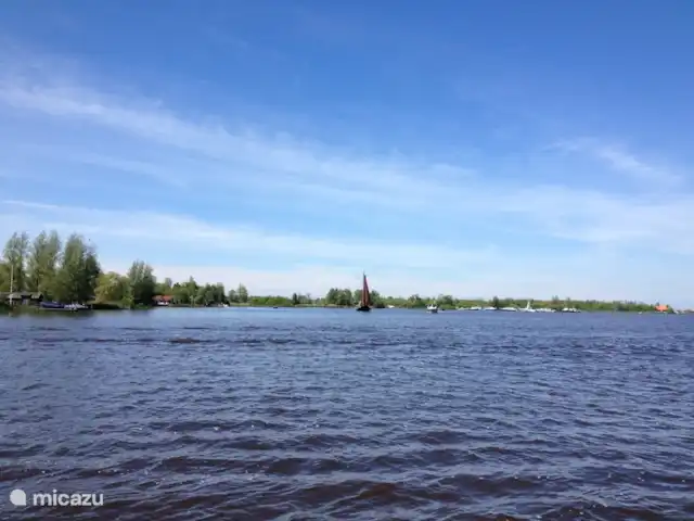 Péniche de luxe 'Sweltsje' | Pays-Bas, Frise, Eernewoude - camping-car / yacht / péniche Région d'Eernewoude