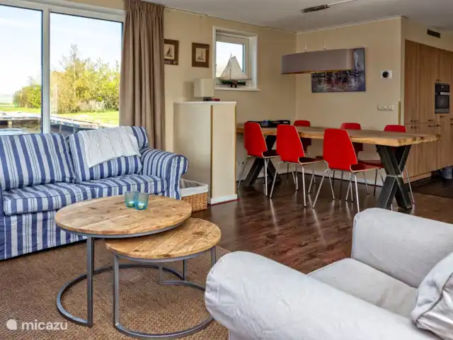 Péniche de luxe 'Sweltsje' | Pays-Bas, Frise, Eernewoude - camping-car / yacht / péniche Salle à manger