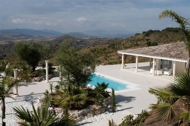 Casa Los Pilares