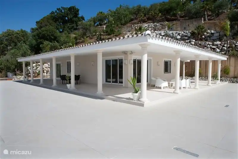 Casa Los Pilares