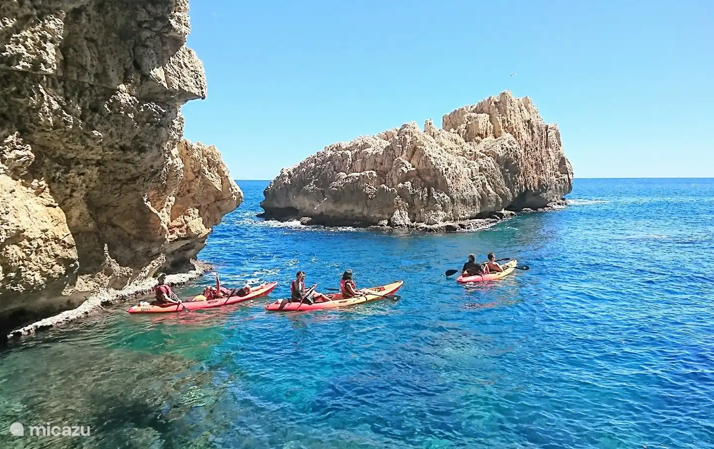 Aber in der Umgebung gibt es auch allerlei Wassersportmöglichkeiten, wie zum Beispiel Kanufahren