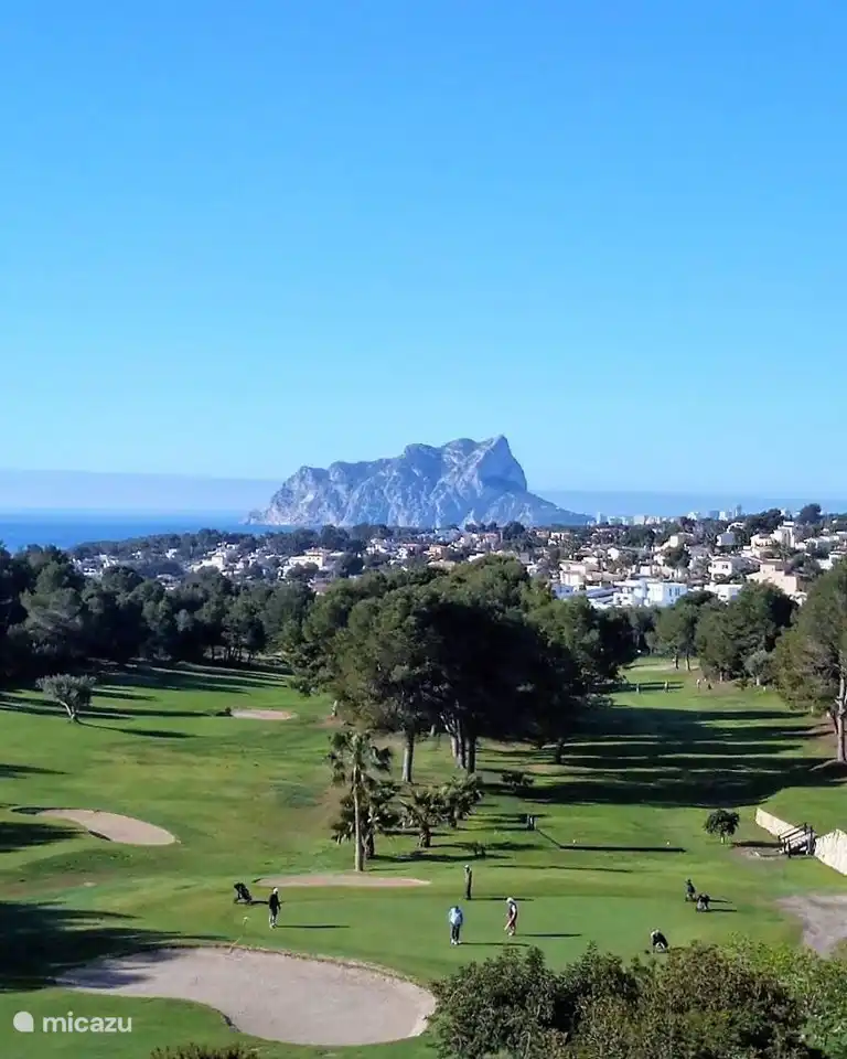 Der Club de Golf Ifach liegt ebenfalls 3 km vom Apartment entfernt.