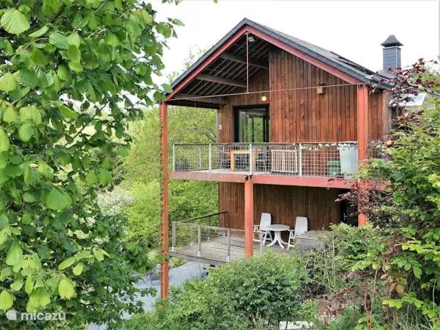Location de Vacances Belgique, Ardennes, Bouillon, maison de vacances - Gretu26 terrasse couverte idéale avec vue sur les bois