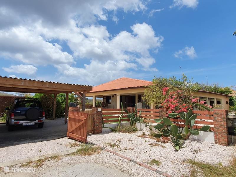 Holiday home in Curaçao, Banda Abou (West), Grote Berg Holiday house Butuela