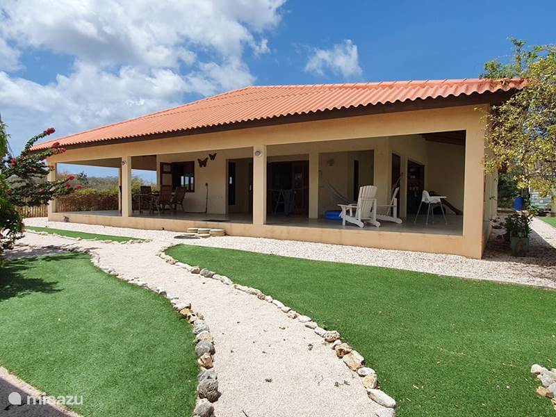 Vakantiehuis Curaçao, Banda Abou (west), Grote Berg Vakantiehuis Villa Butuela