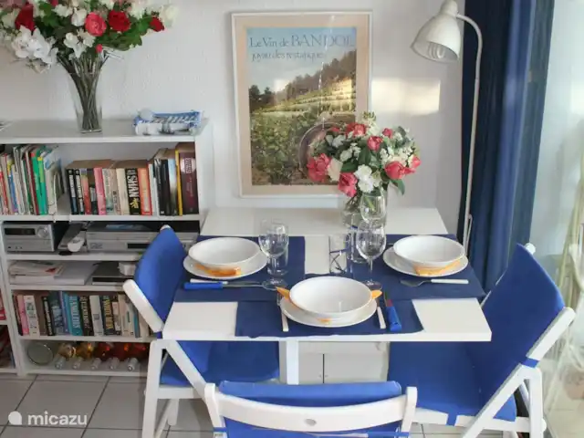 Château Renard Bandol | France, Côte d'Azur, Bandol - maison mitoyenne Table à manger à l'intérieur