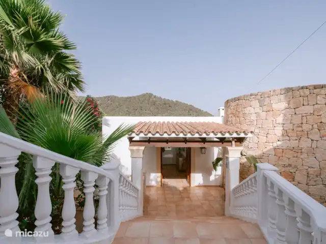 Can Xumeu huren in Spanje, Ibiza, Cala Llonga - villa Entree trap CanXumeu