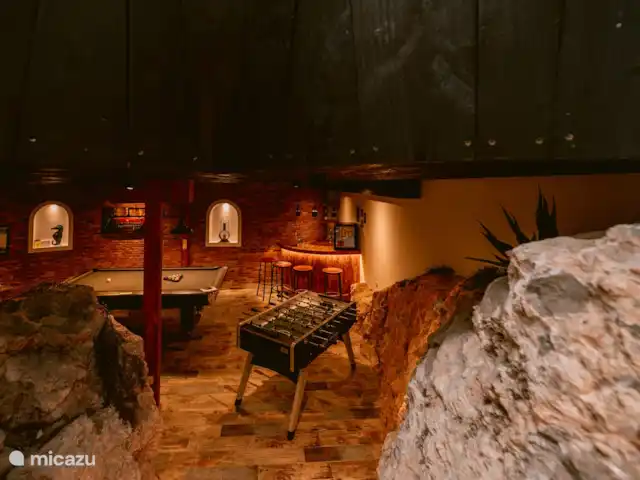 Can Xumeu huren in Spanje, Ibiza, Cala Llonga - villa De game cave is vanuit het huis te betreden.