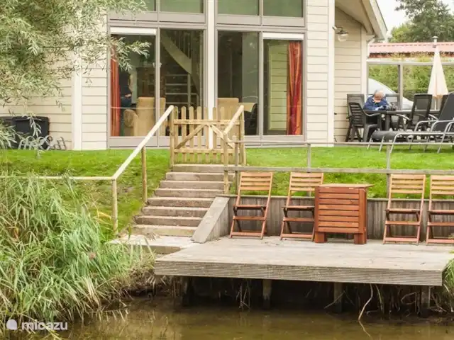 Paardekreek 66 | Pays-Bas, Zélande, Kortgene - maison de vacances Jardin entièrement clôturé; plus sûr pour les petits enfants car ils ne peuvent pas entrer directement dans l'eau.