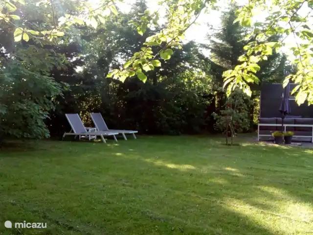 De Zeeëgel, de Zuidhoek 8 huren in Nederland, Zeeland, Renesse - bungalow De grote tuin (900m) is geheel omheind ideaal voor kleine kinderen!