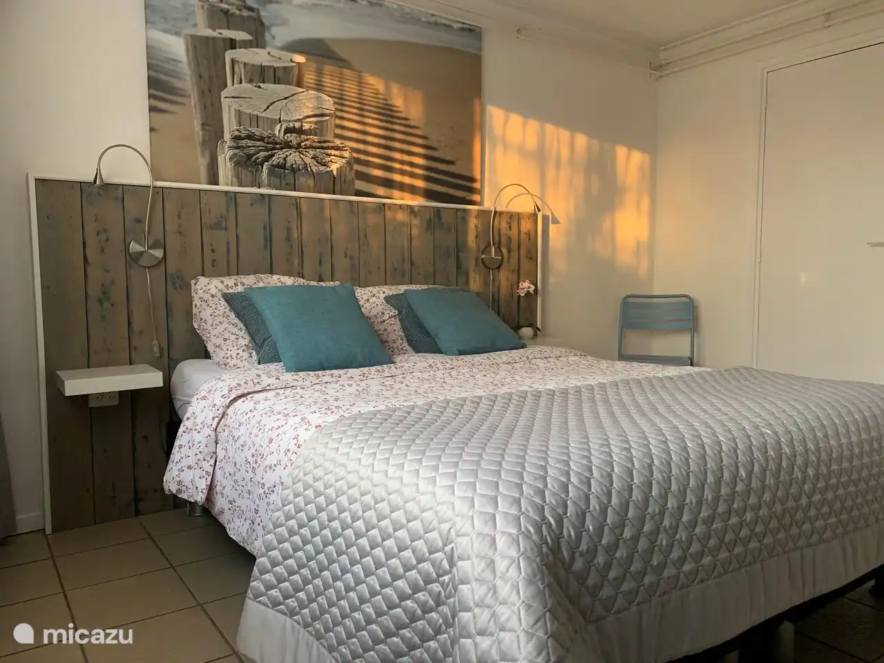 Sehr geräumige geschmackvoll eingerichtete Schlafzimmer