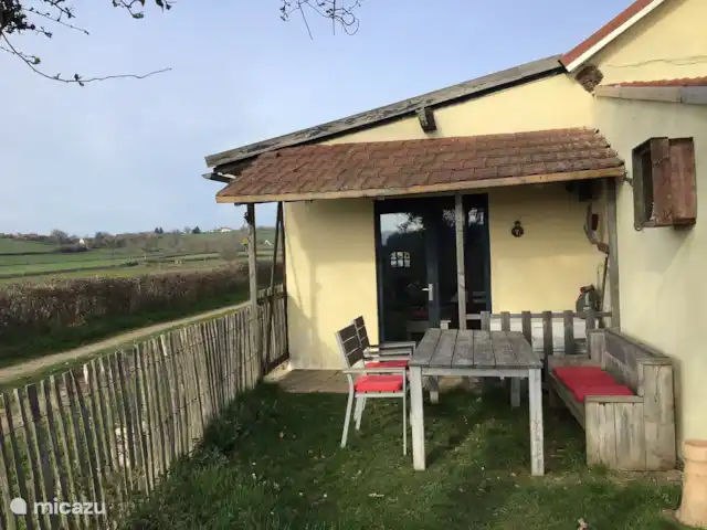 Domaine Imagine Silence huren in Frankrijk, Nièvre, Lanty - gîte / cottage De ingang van het appartement.