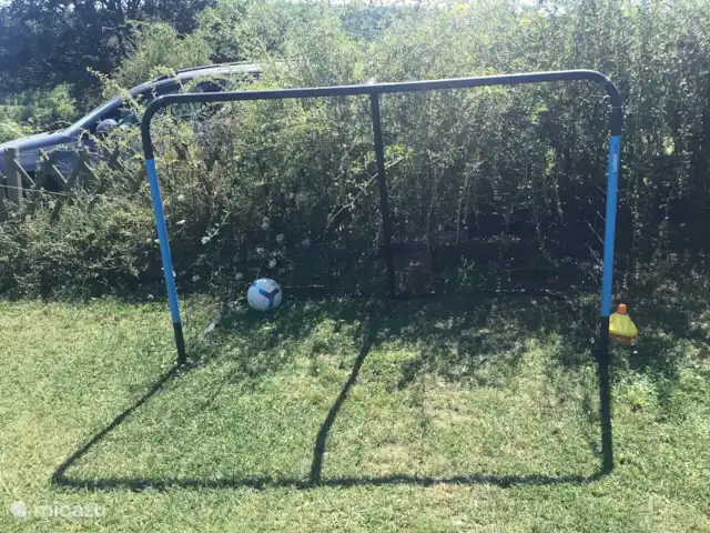 Domaine Imagine Silence huren in Frankrijk, Nièvre, Lanty - gîte / cottage De voetbal goal.