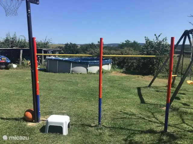 Domaine Imagine Silence huren in Frankrijk, Nièvre, Lanty - gîte / cottage De rekstokken.