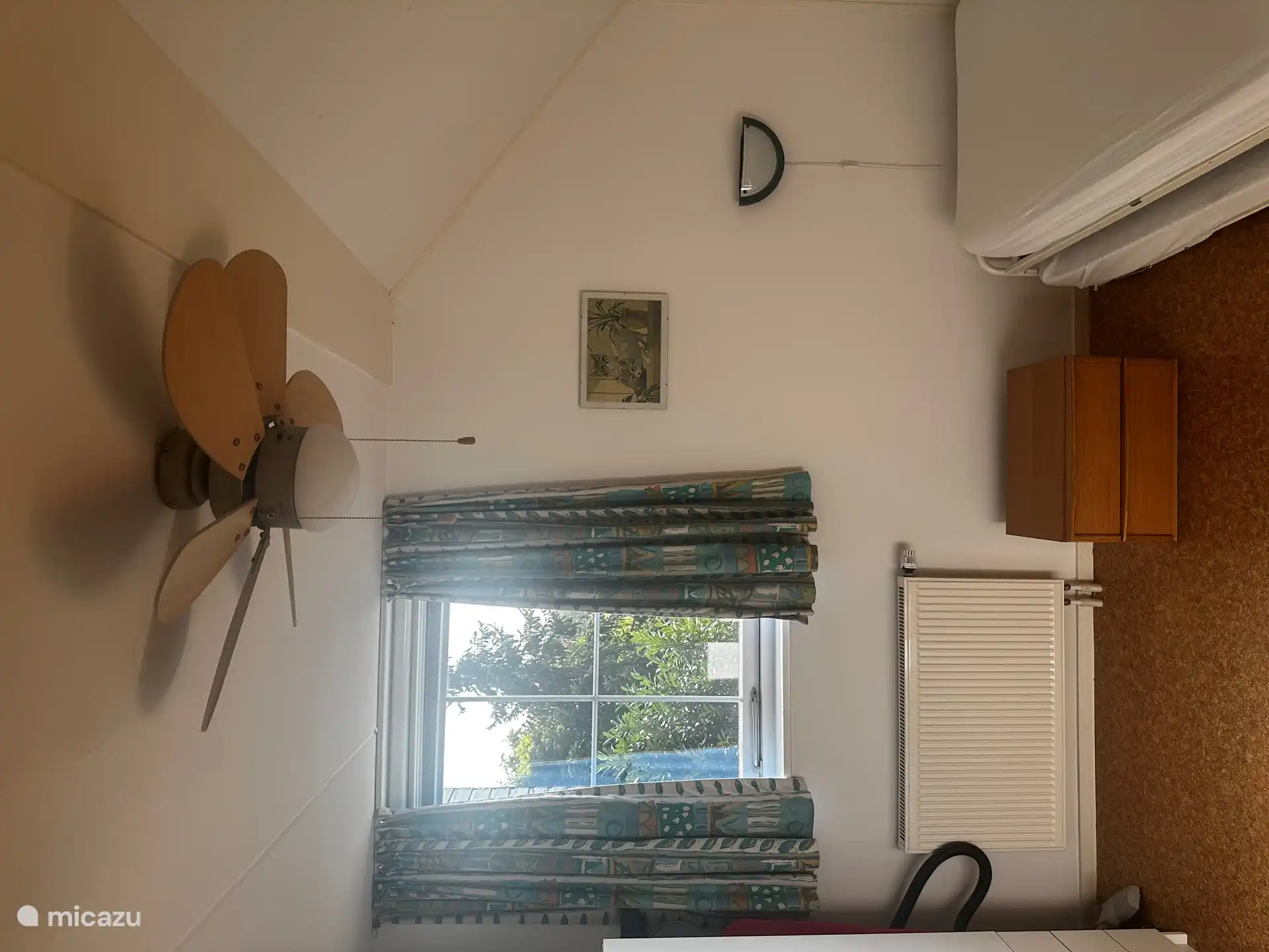 Schlafzimmer 1. OG auf der Rückseite 