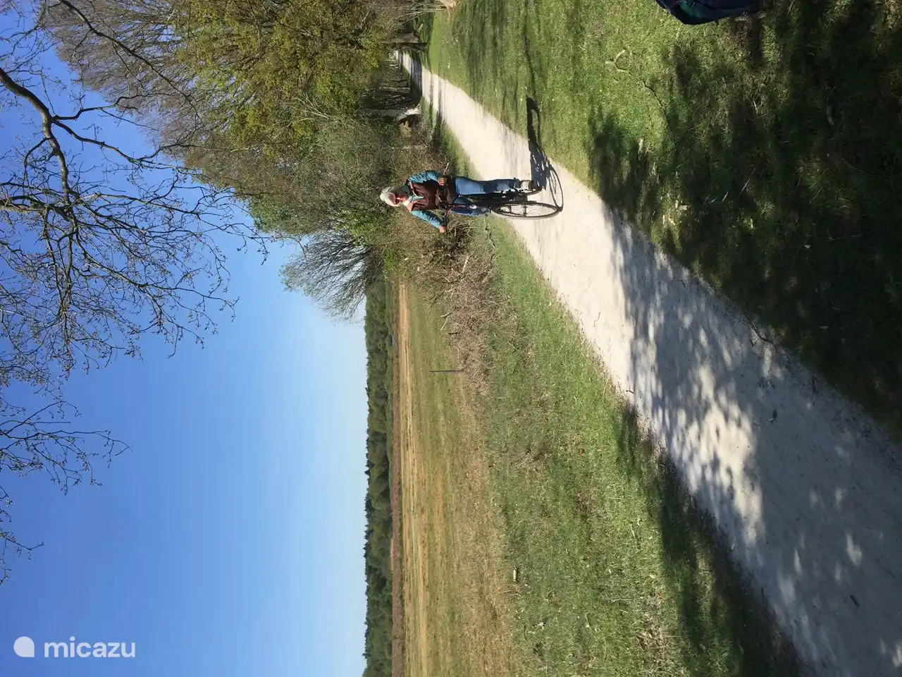 Gesegnetes Radfahren in Drenthe