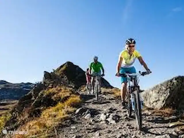 Montafón en Austria, Vorarlberg, Schruns - apartamento 860 km de rutas ciclistas y BTT