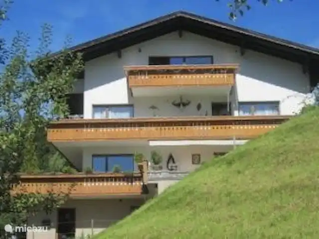 Montafón en Austria, Vorarlberg, Schruns - apartamento Vista de verano